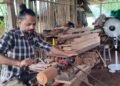 Mahara making good income from woodcraft learnt from watching YouTube