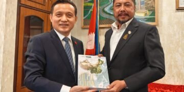 Discussion held on energy cooperation with China and India