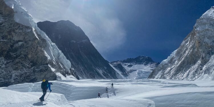 NSG “Black Cats” Everest Expedition 2026 Successfully Summits Mount Everest