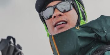 Mike Harker Successfully Summits Mount Everest (Sagarmatha)