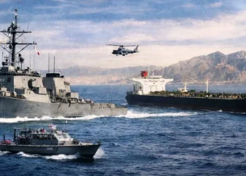 Iran warns against Hormuz crossings without authorisation