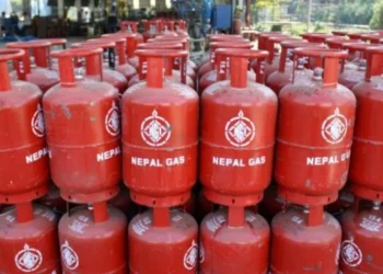 Cooking LP Gas being supplied to Valley after bottling outside