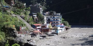 Landslide, flood damage Korala highway at 46 places