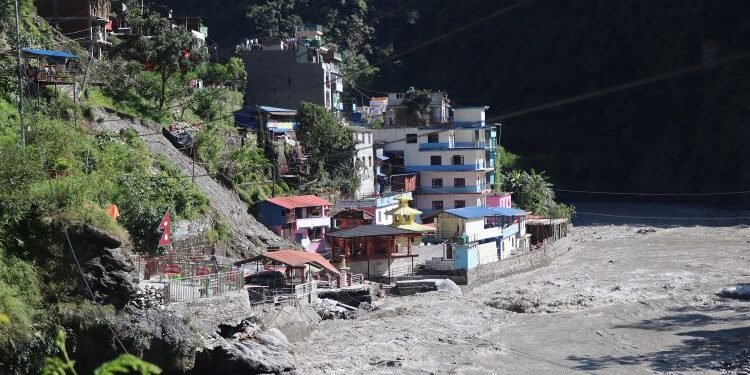 Landslide, flood damage Korala highway at 46 places