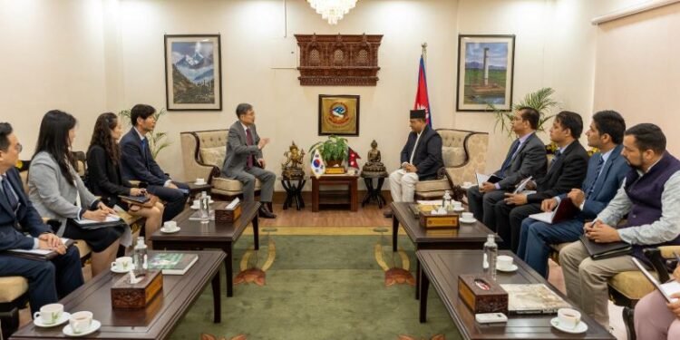 Minister Khanal, Foreign Minister of Korea, Cho, hold meeting