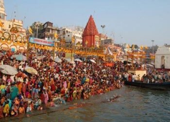 Month-long Kartiksnan begins today