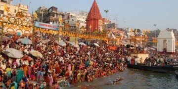 Month-long Kartiksnan begins today